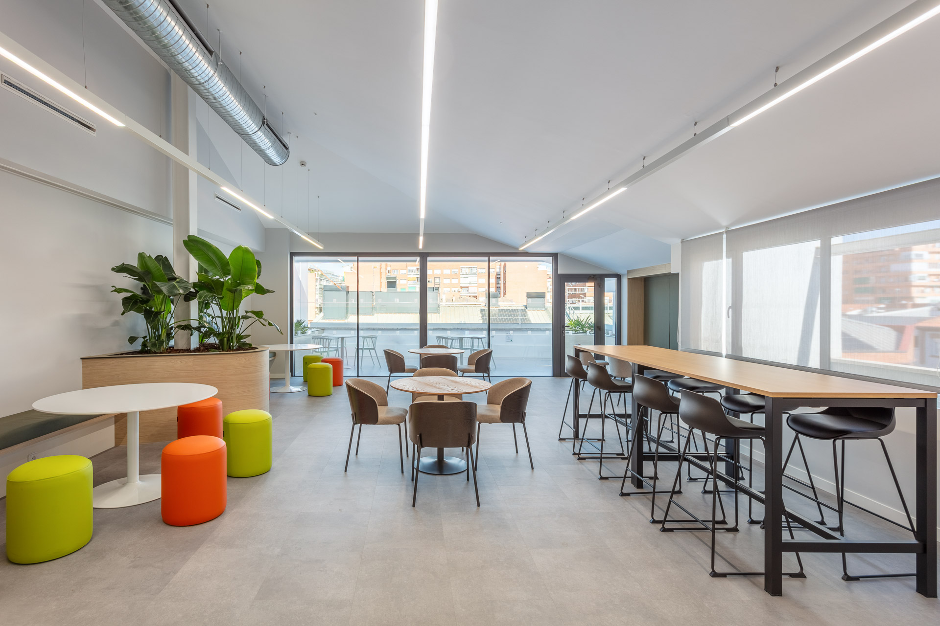 Axis Arquitectura - Lerida 44 x Luzestudio 22