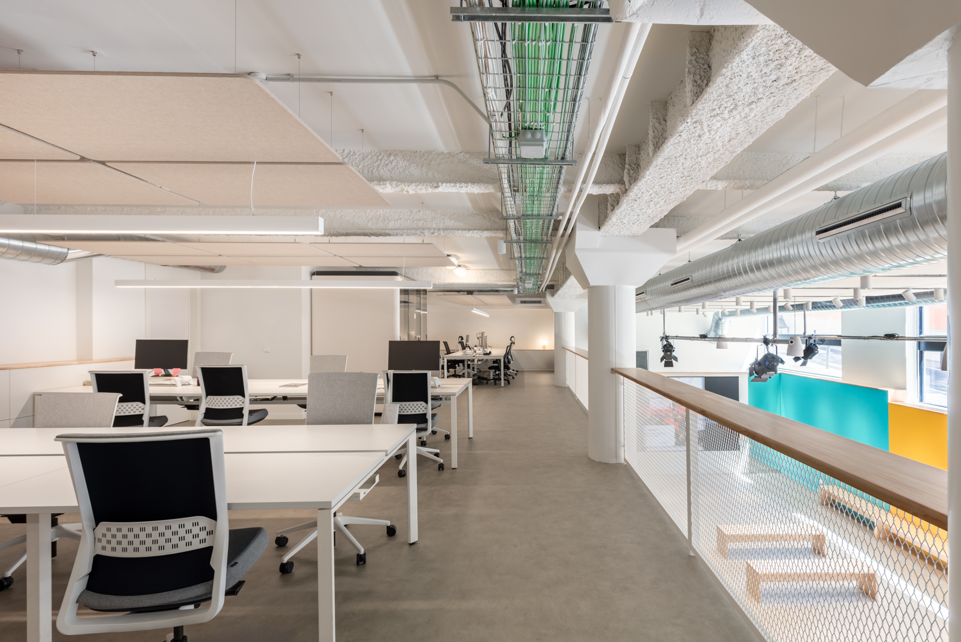 Axis Arquitectura - San Vicente Ferrer 60 x Luzestudio 38