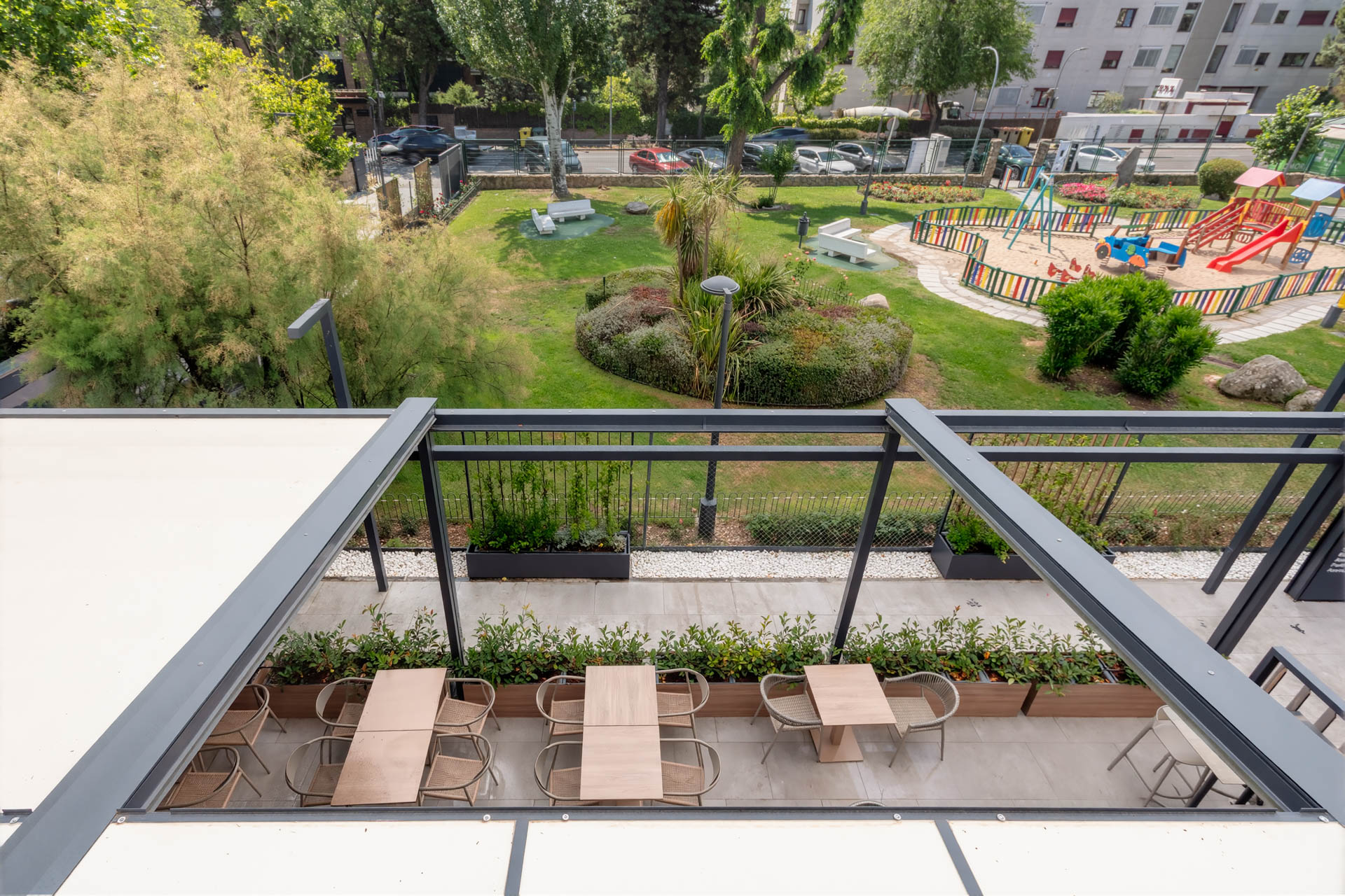 Axis Arquitectura - Los Porches Shopping Center x Luzestudio (17)