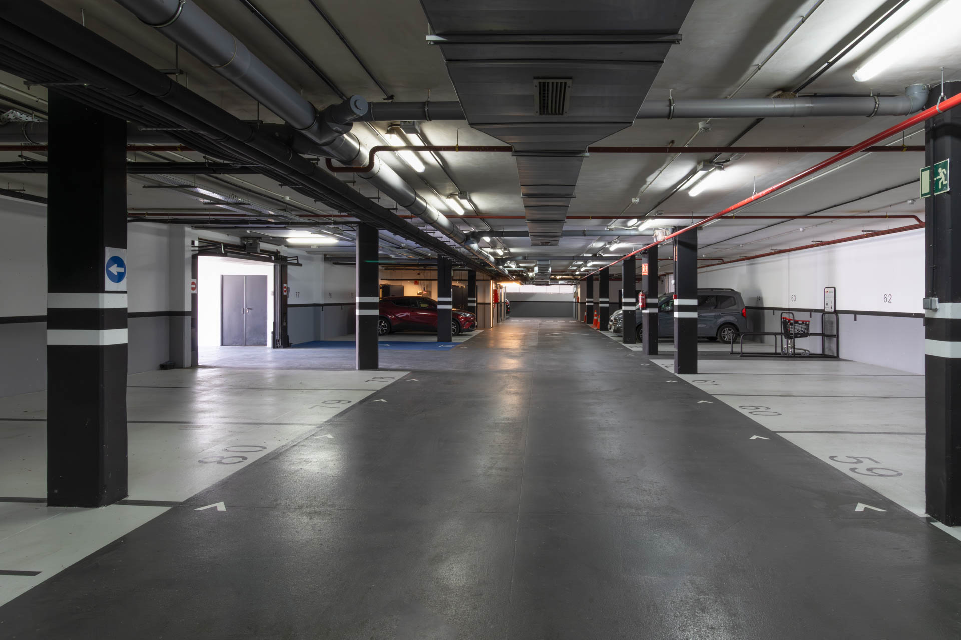 Axis Arquitectura - Los Porches Shopping Center x Luzestudio (32)