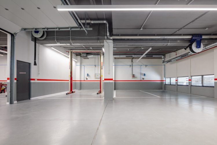 Axis Arquitectura - Nave Toyota Alcobendas - Luzestudio (7)